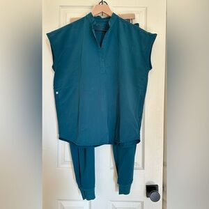 Figs Caribbean blue scrub set